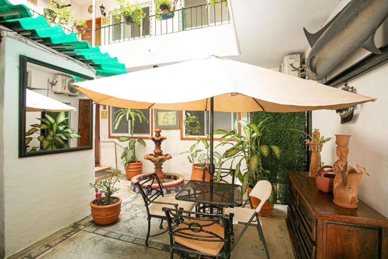 Vallarta Jr Suites Puerto Vallarta Exterior foto